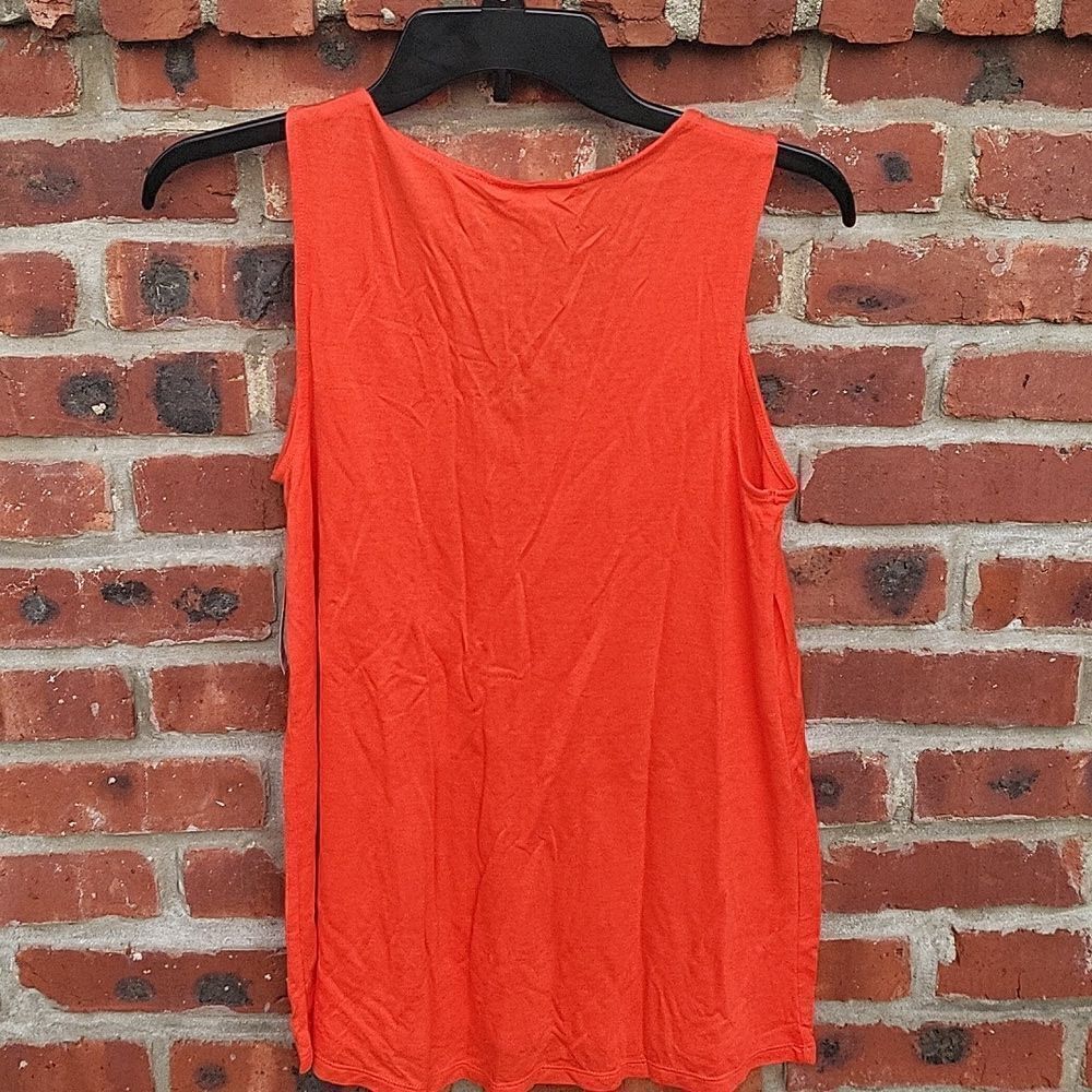 Old Navy tank - Picture 3 of 5